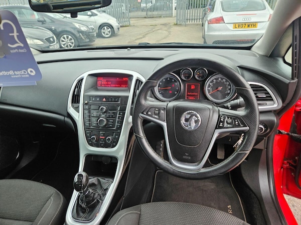 Used Vauxhall Astra 2011 for sale - 76281385: Photo 10