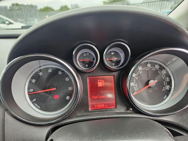 Used Vauxhall Astra 2011 for sale - 76281385: Photo 11