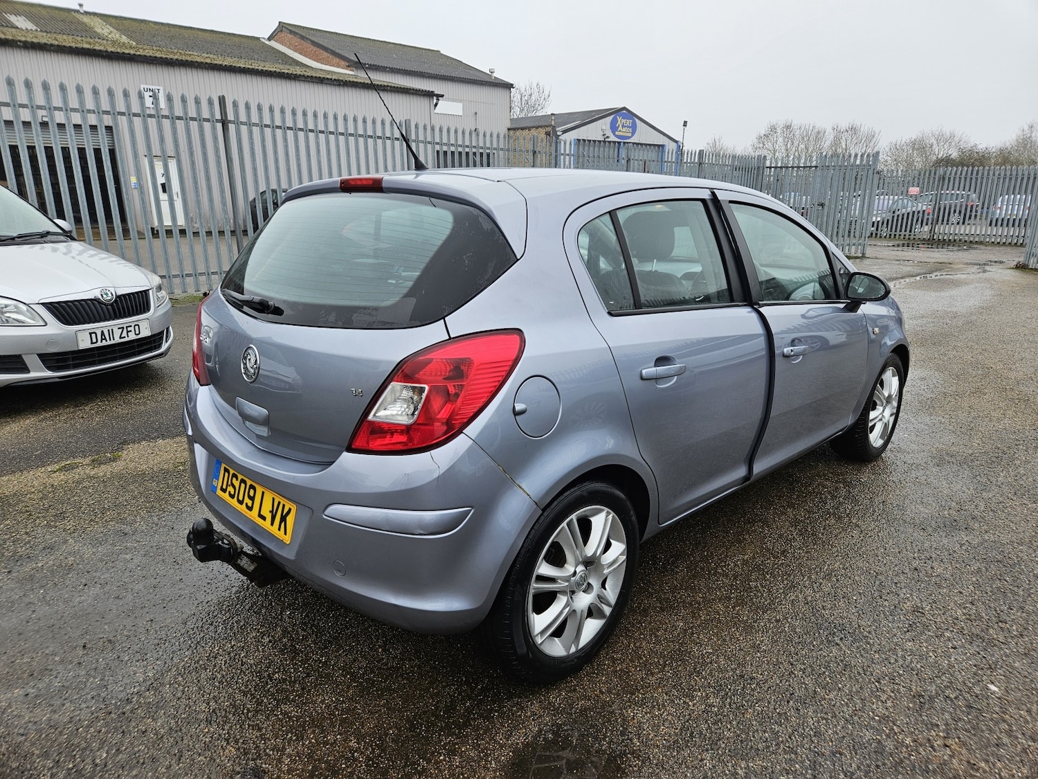Used Vauxhall Corsa 2009 for sale - 77438324: Photo 5