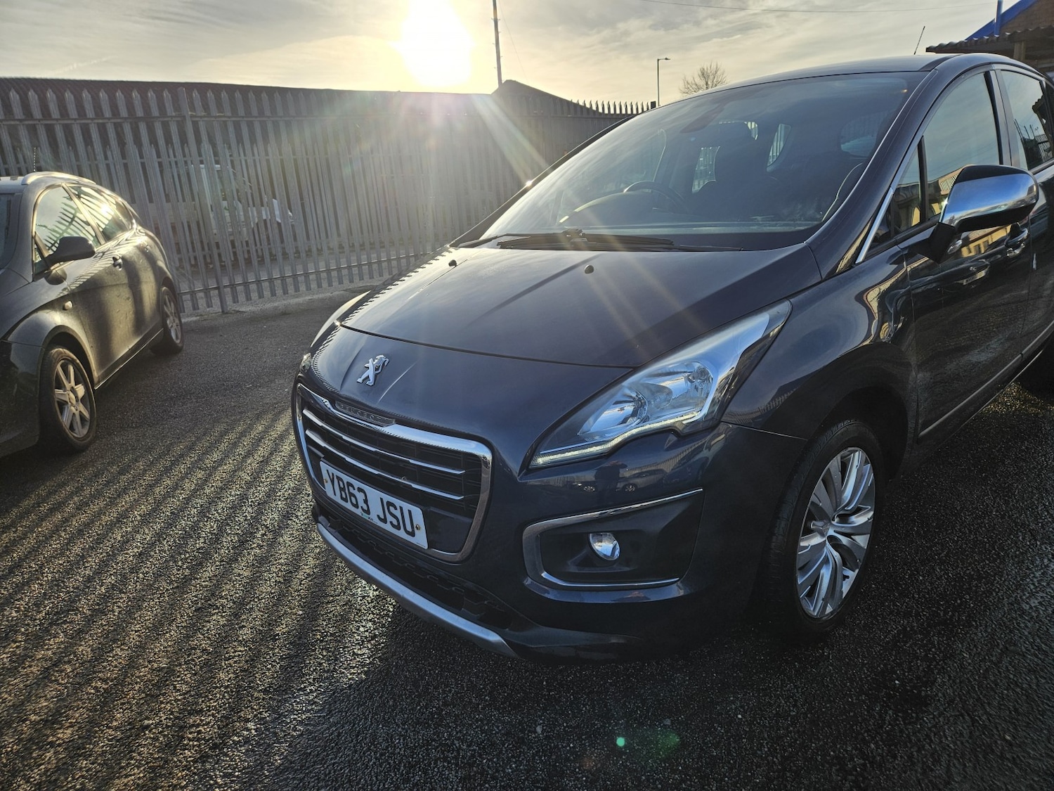 Used Peugeot 3008 2013 for sale - 76924415: Photo 2