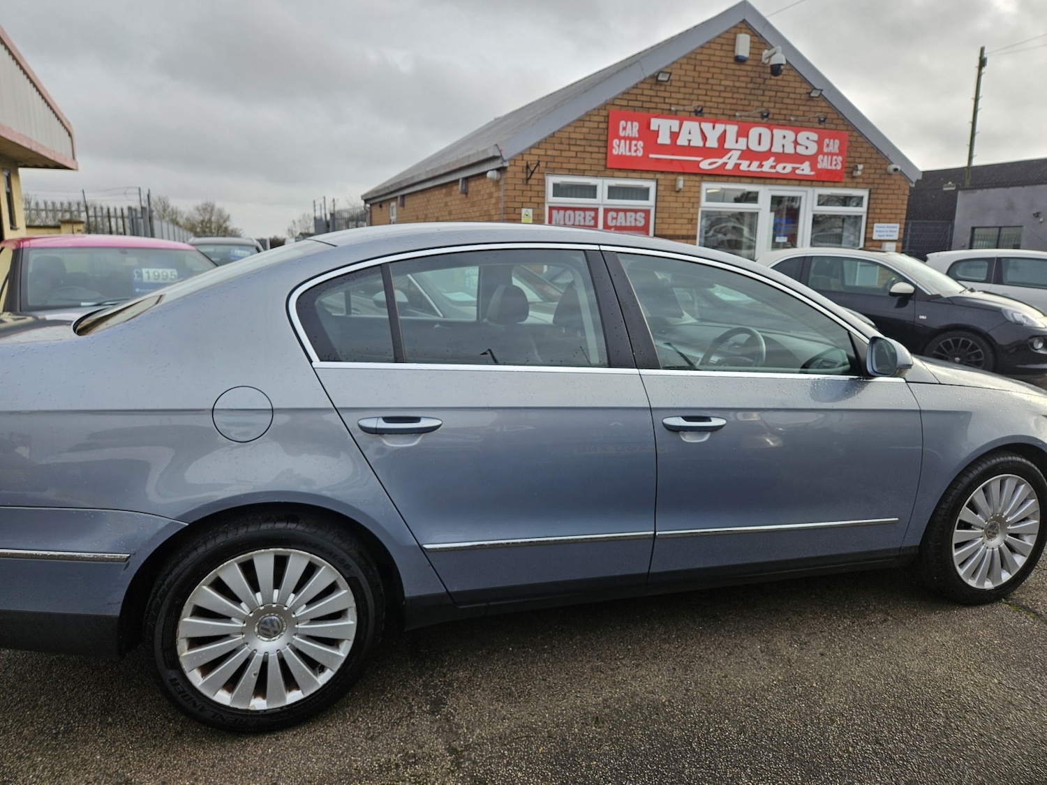 Used Volkswagen Passat 2009 for sale - 77438468: Photo 4
