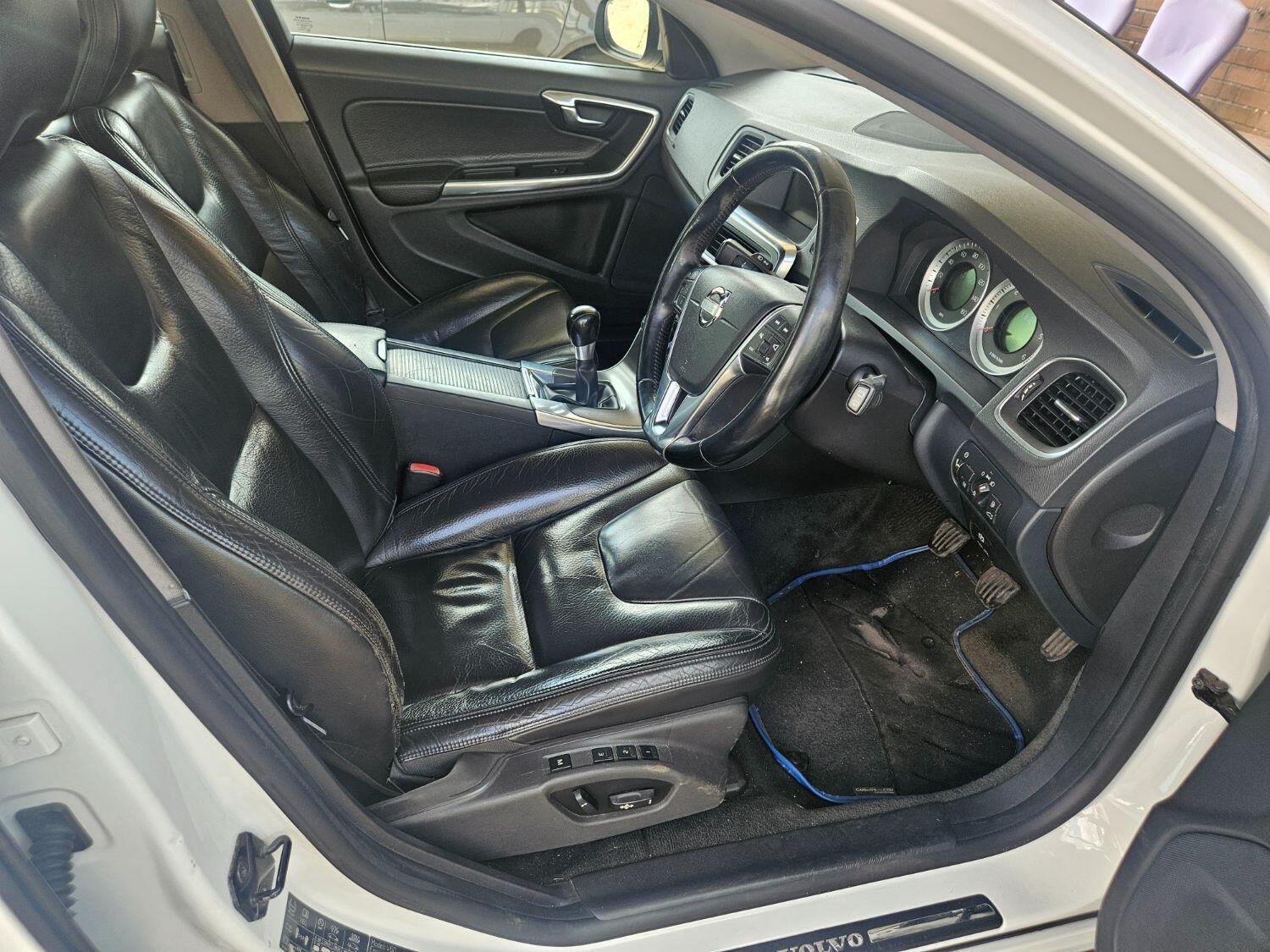 Used Volvo V60 2011 for sale - 77251294: Photo 10