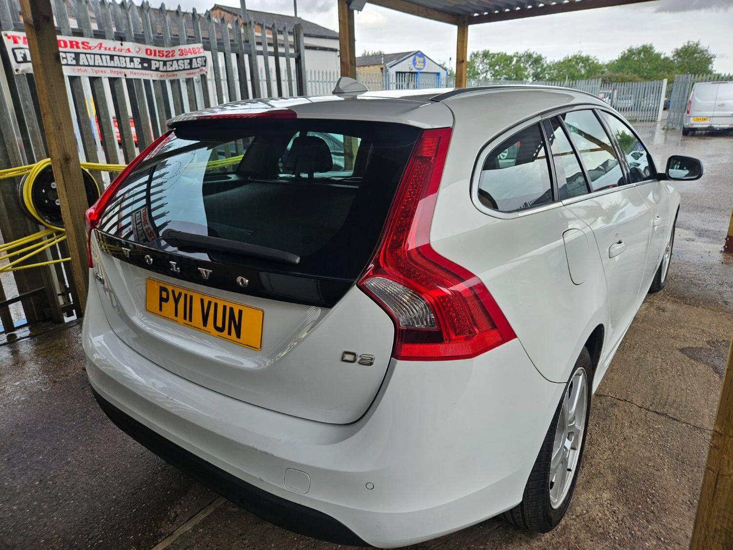 Used Volvo V60 2011 for sale - 77251294: Photo 18