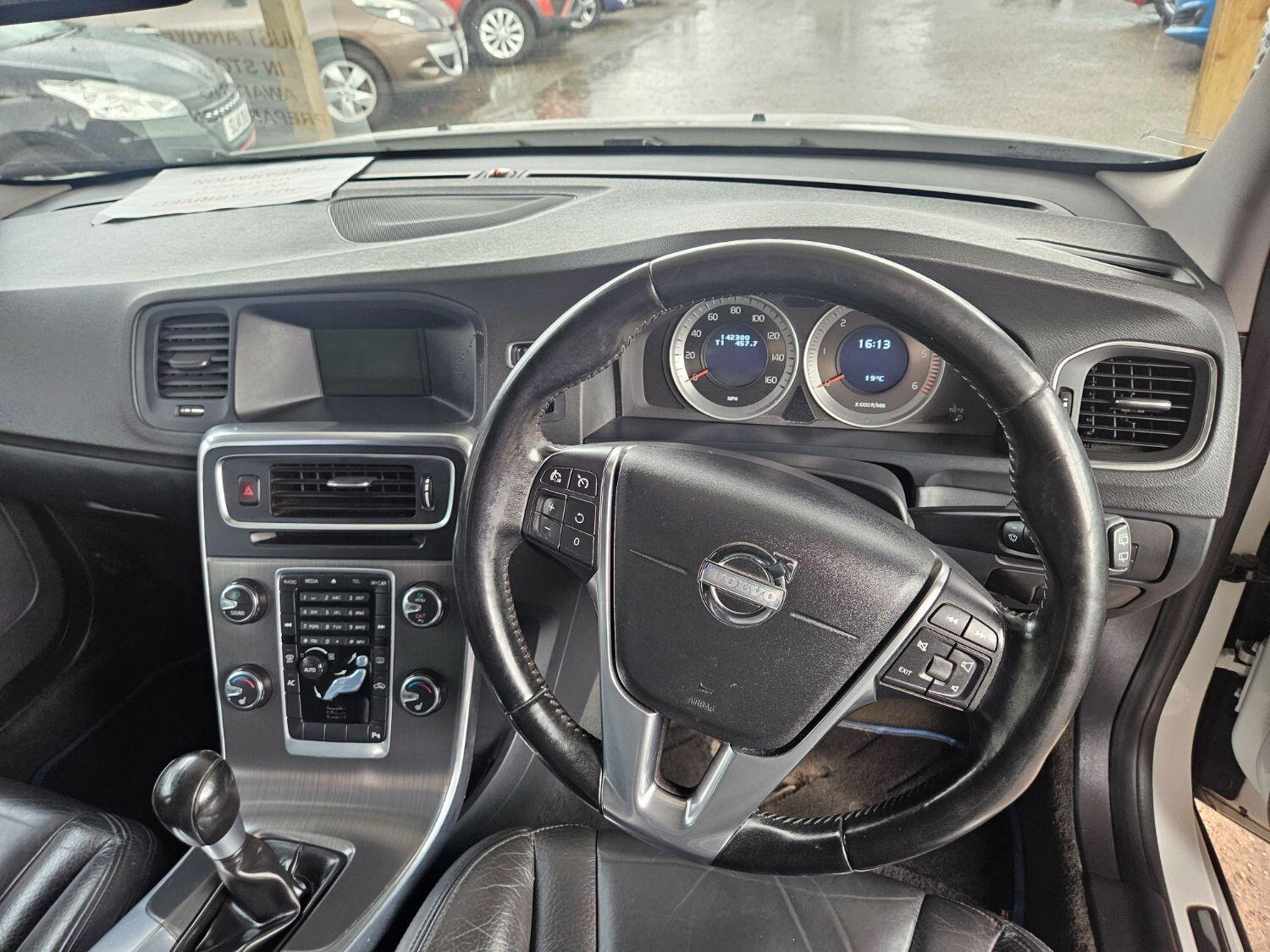 Used Volvo V60 2011 for sale - 77251294: Photo 21