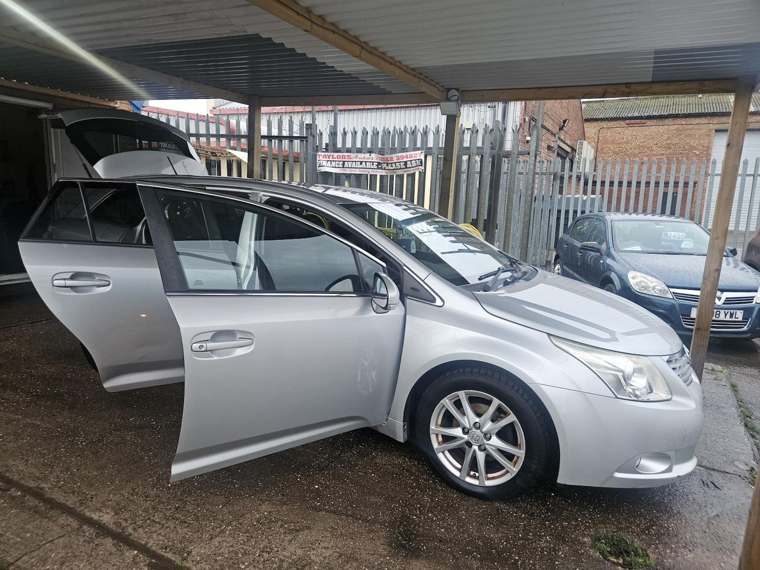 Used Toyota Avensis 2011 for sale - 76521087: Photo 6