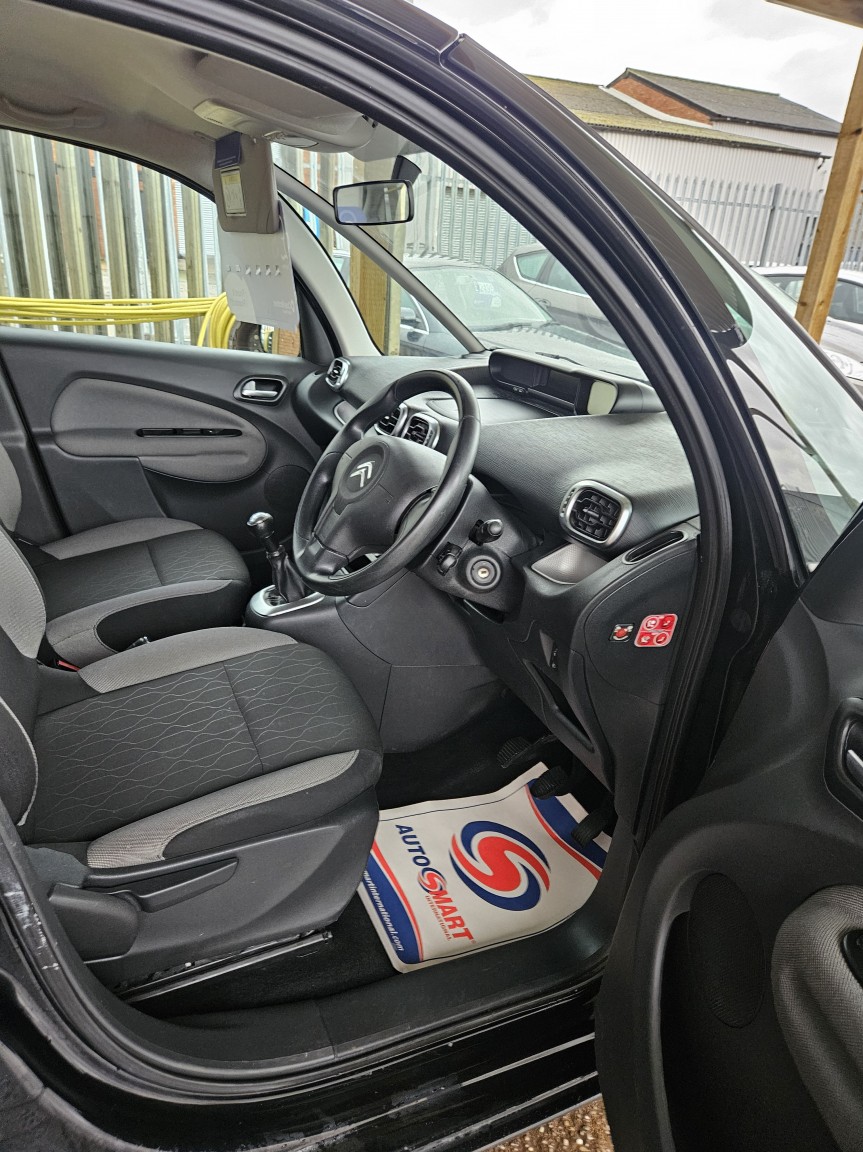 Used Citroen C3 Picasso 2015 for sale - 76863801: Photo 13