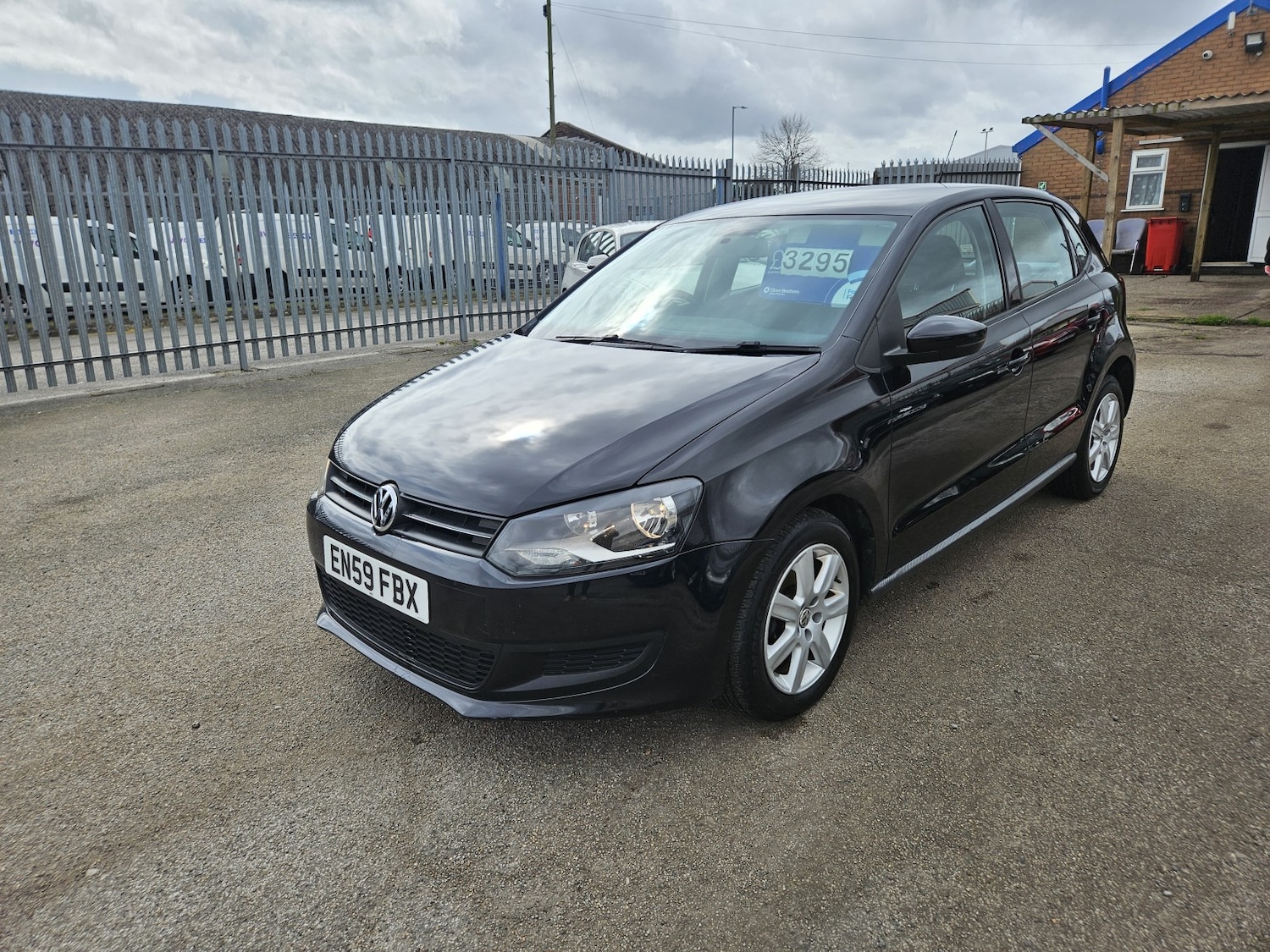Used Volkswagen Polo 2010 for sale - 78134996: Photo 1