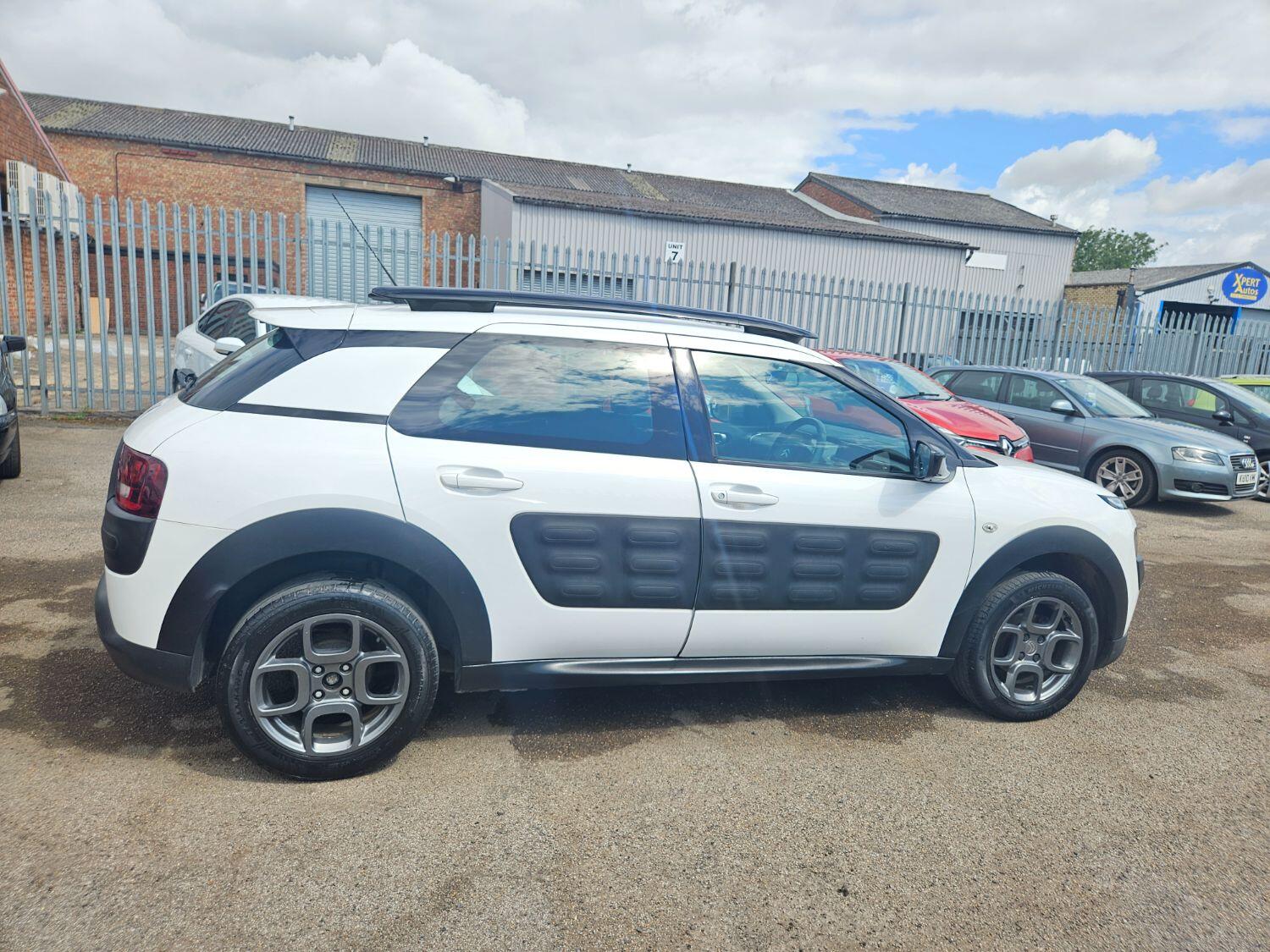 Used Citroen C4 Cactus 2016 for sale - 76793735: Photo 8