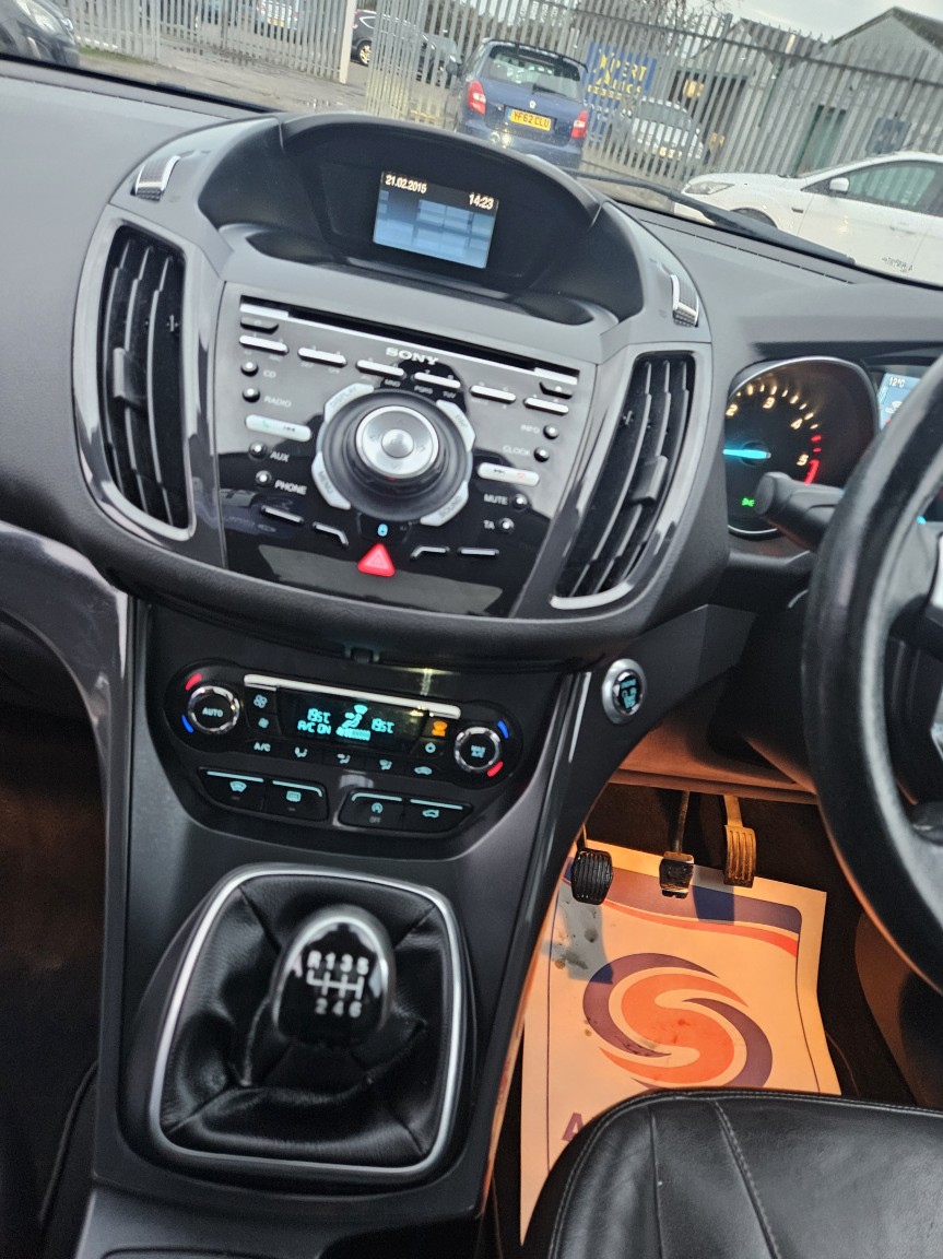 Used Ford Kuga 2015 for sale - 76536782: Photo 13