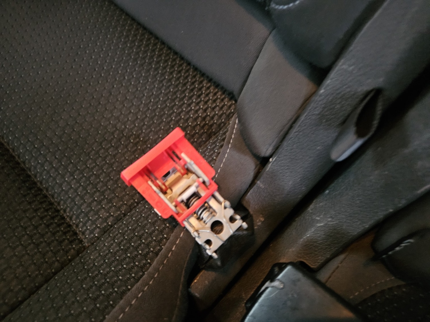 Used Volkswagen Touran 2012 for sale - 77336209: Photo 23