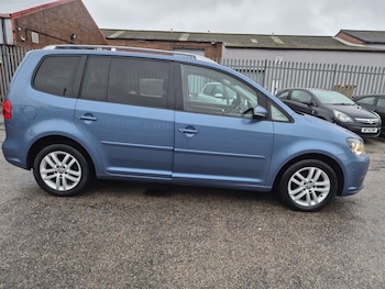 Used Volkswagen Touran 2012 for sale - 77336209: Photo