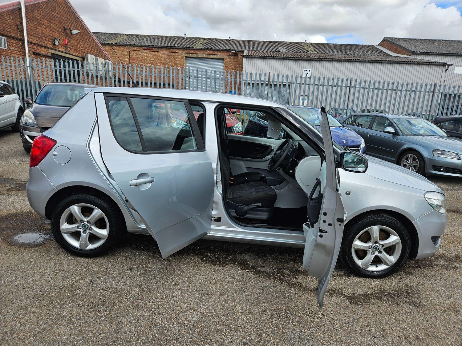 Used Skoda Fabia 2011 for sale - 77464891: Photo 5