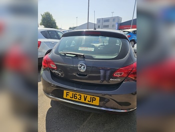 Used Vauxhall Astra 2013 for sale - 79222864: Photo