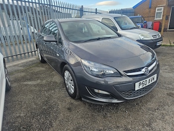Used Vauxhall Astra 2013 for sale - 76374180: Photo