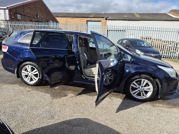 Used Toyota Avensis 2009 for sale - 77807203: Photo