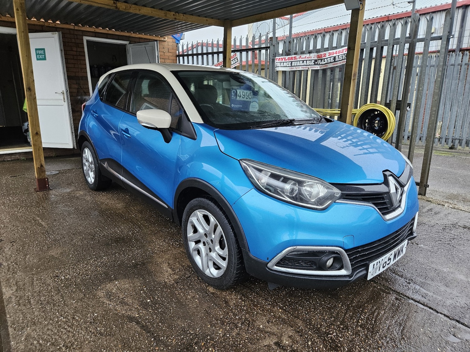 Used Renault Captur 2015 for sale - 77245278: Photo 3