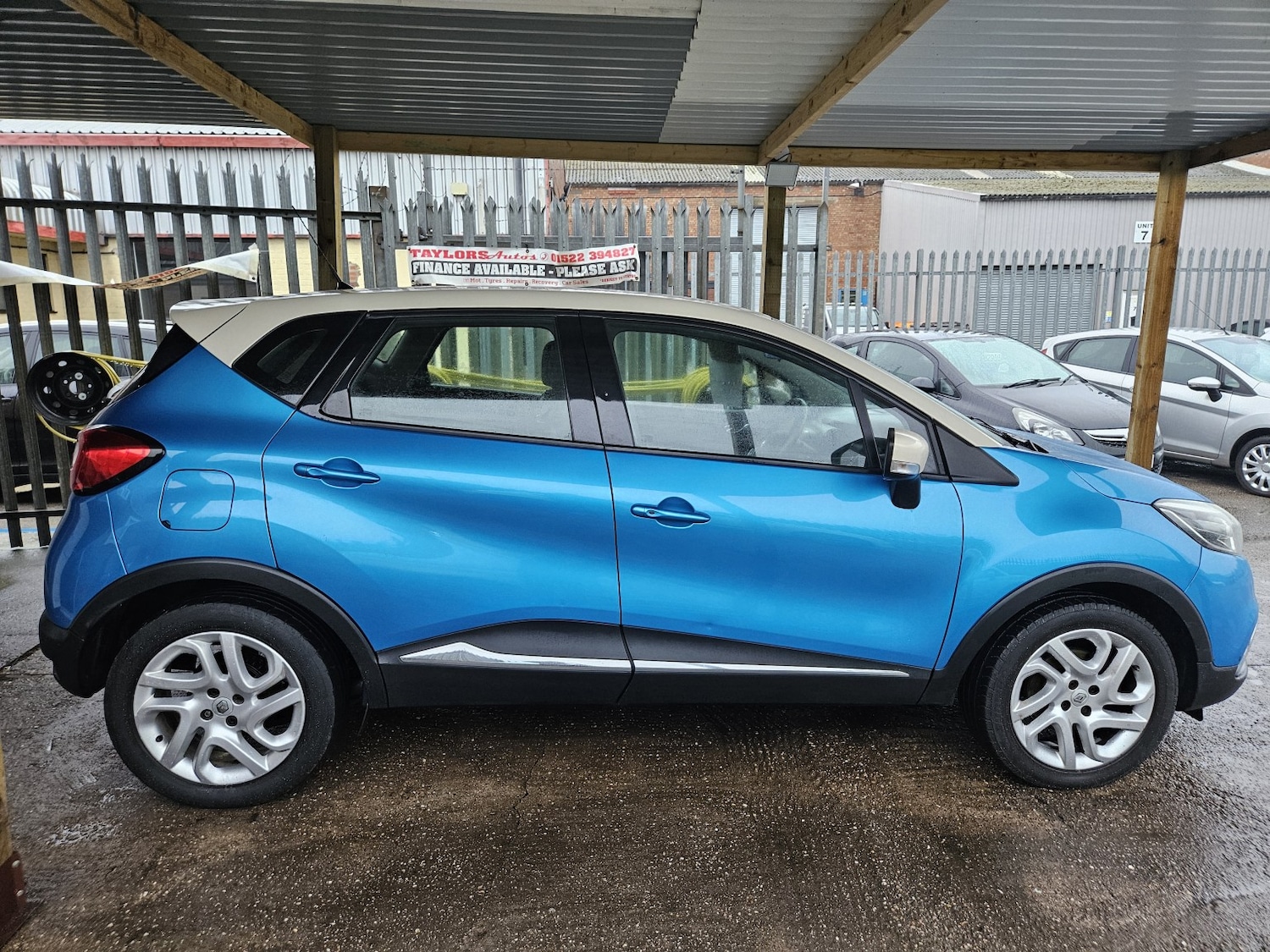 Used Renault Captur 2015 for sale - 77245278: Photo 4