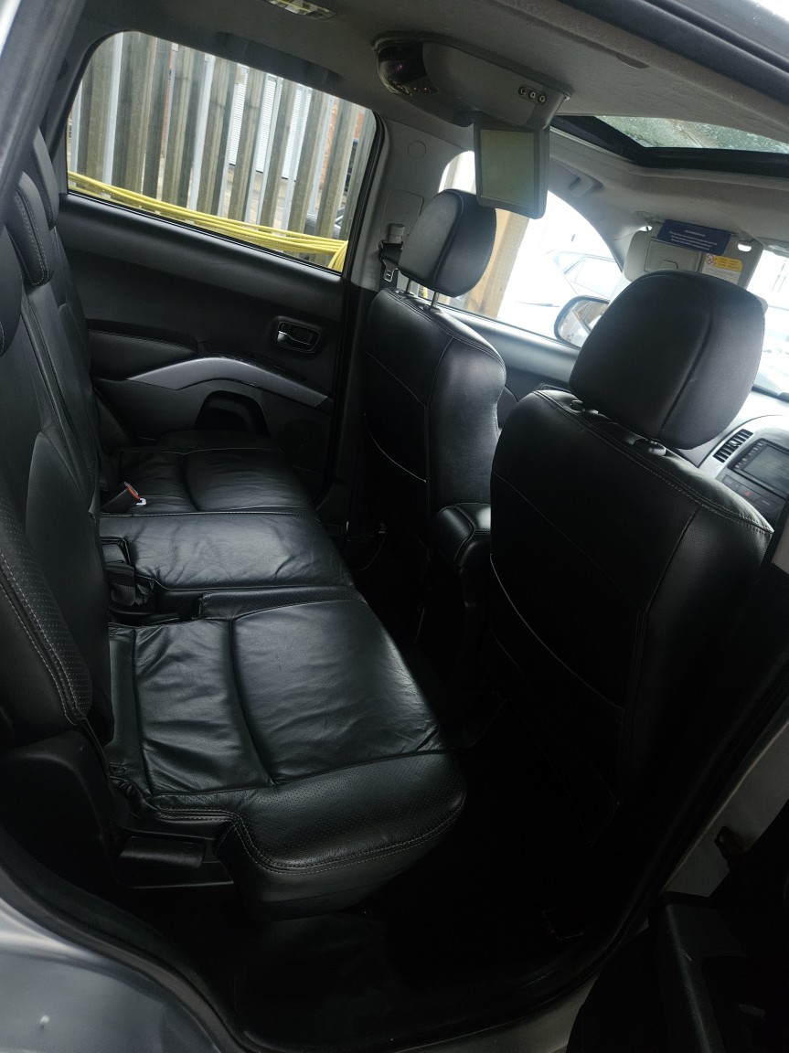 Used Mitsubishi Outlander 2008 for sale - 76956946: Photo 11