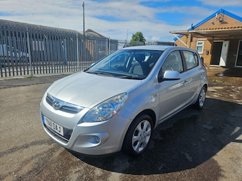 2011 - 1.2 Comfort 5-Door