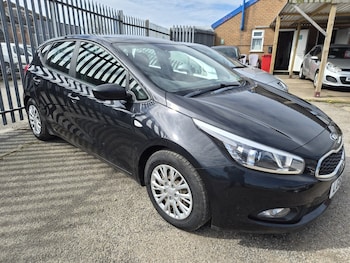 Used Kia Ceed 2015 for sale - 78285231: Photo