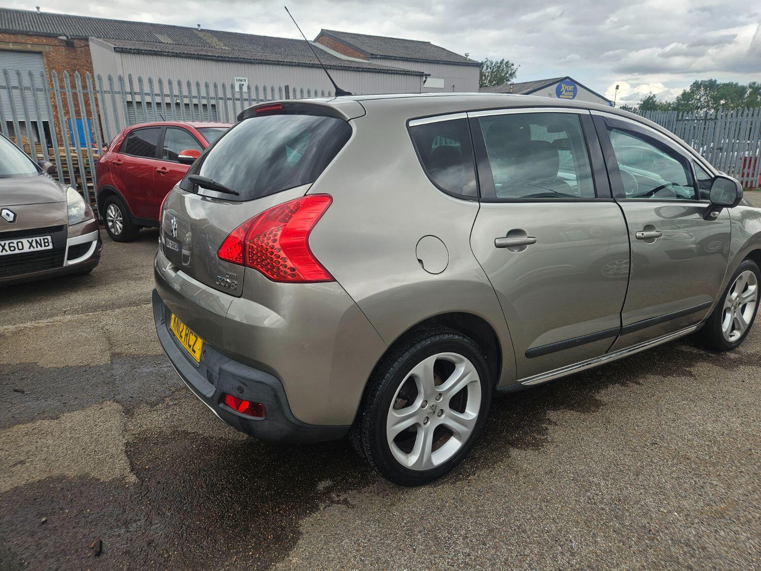 Used Peugeot 3008 2012 for sale - 76347123: Photo 5