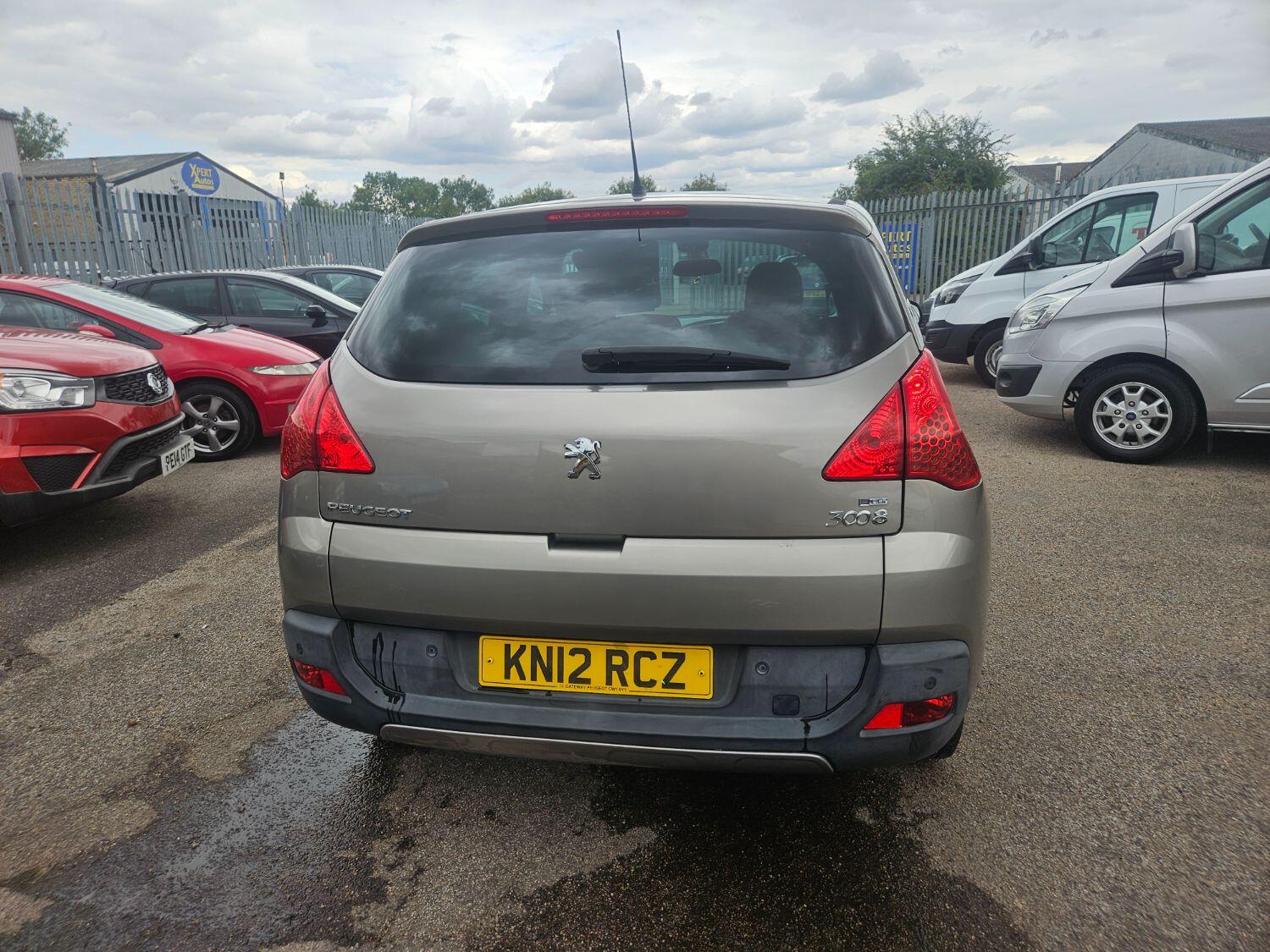 Used Peugeot 3008 2012 for sale - 76347123: Photo 6