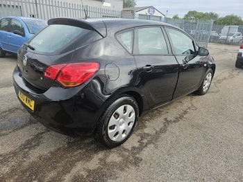 Used Vauxhall Astra 2010 for sale - 79710766: Photo