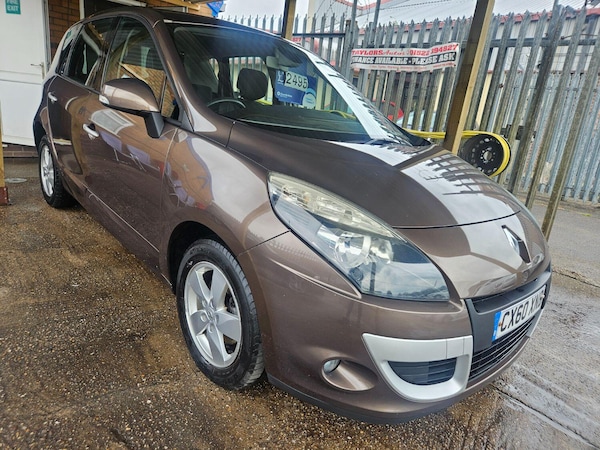 Used Renault Scenic 2010 for sale - 74346640: Photo 2