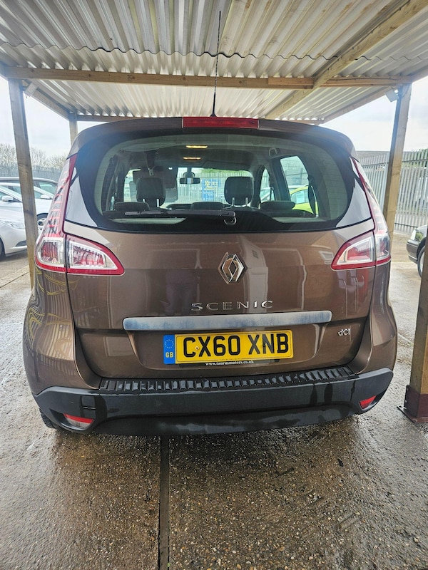 Used Renault Scenic 2010 for sale - 74346640: Photo 4