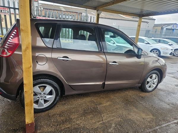 Used Renault Scenic 2010 for sale - 74346640: Photo 7