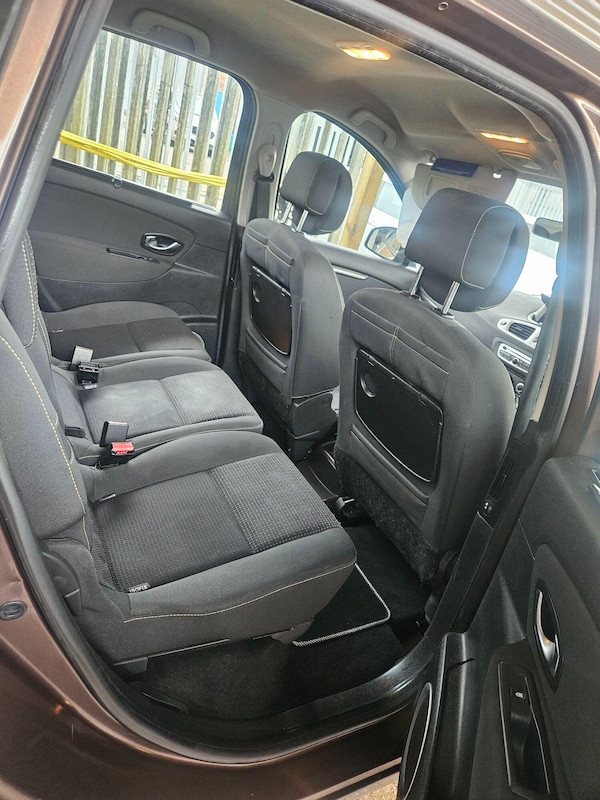 Used Renault Scenic 2010 for sale - 74346640: Photo 8