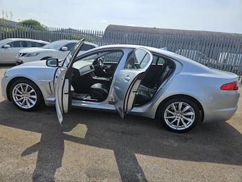 Used Jaguar XF 2014 for sale - 78513573: Photo