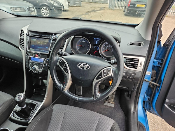 Used Hyundai i30 2012 for sale - 74308116: Photo 10