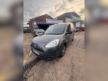 Used Peugeot Partner 2014 for sale - 76204695: Photo