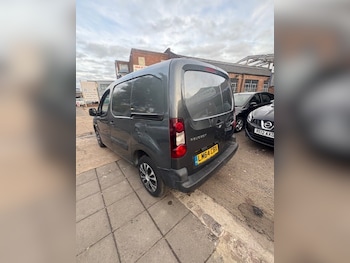 Used Peugeot Partner 2014 for sale - 76204695: Photo