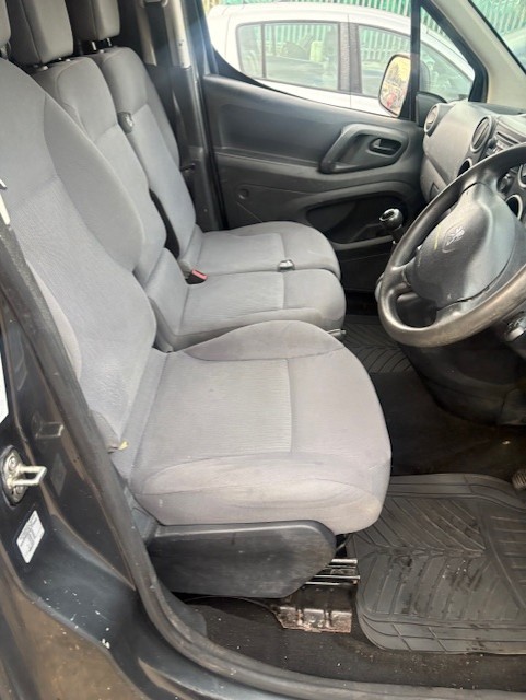 Used Peugeot Partner 2014 for sale - 76204695: Photo 8