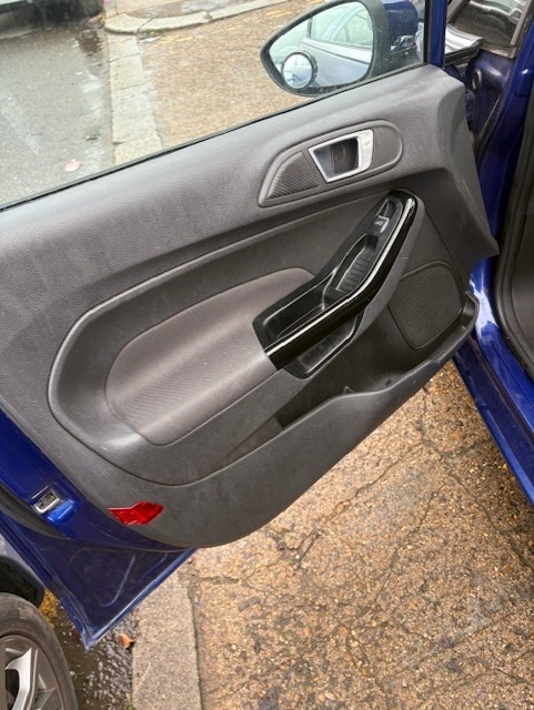 Used Ford Fiesta 2015 for sale - 76937645: Photo 13