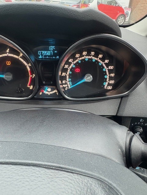 Used Ford Fiesta 2015 for sale - 76937645: Photo 15