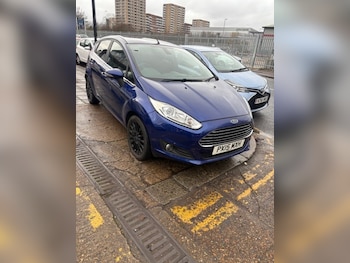 2015 (15) - 1.0 EcoBoost 125 Titanium 5dr