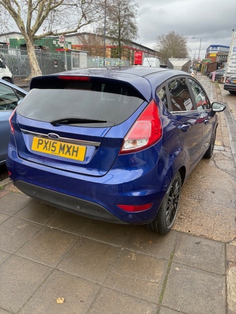 Used Ford Fiesta 2015 for sale - 76937645: Photo 4