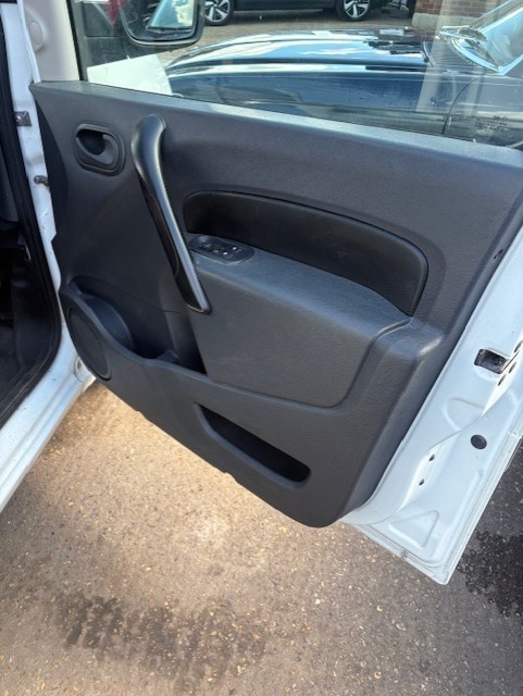 Used Renault Kangoo for sale - 77401412: Photo 7