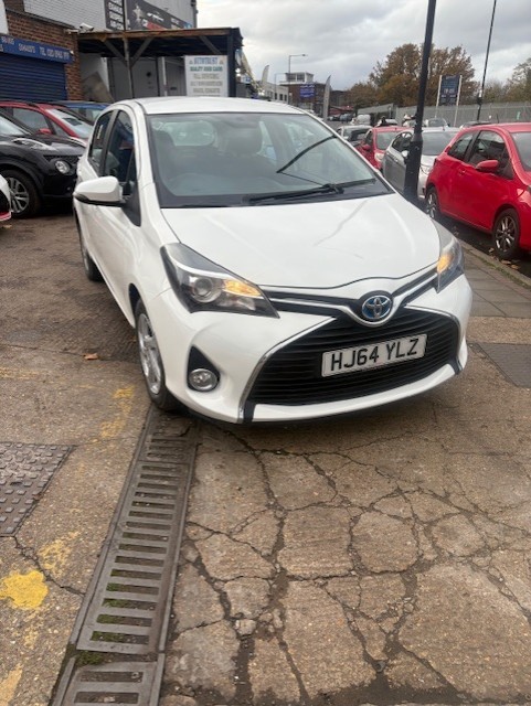 Used Toyota Yaris 2015 for sale - 76501205: Photo 1