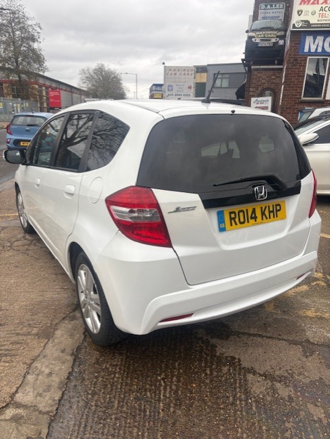 Used Honda Jazz 2014 for sale - 77635525: Photo 4