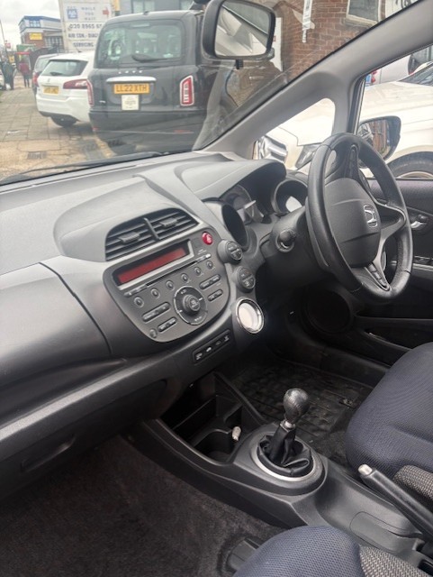 Used Honda Jazz 2014 for sale - 77635525: Photo 6