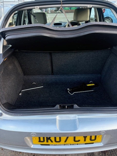 Used Renault Clio 2007 for sale - 76760798: Photo 16