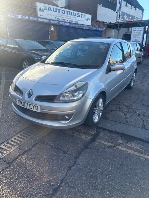Used Renault Clio 2007 for sale - 76760798: Photo 2