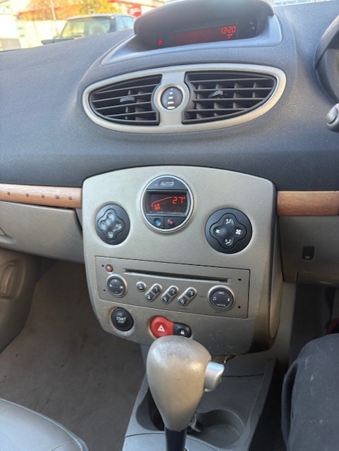 Used Renault Clio 2007 for sale - 76760798: Photo 9