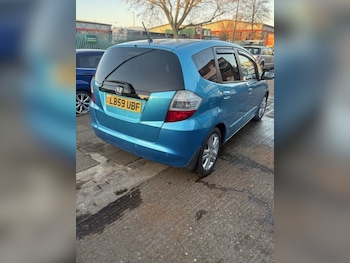 Used Honda Jazz 2010 for sale - 77927527: Photo