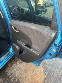 Used Honda Jazz 2010 for sale - 77927527: Photo 9