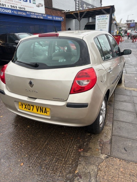 Used Renault Clio 2007 for sale - 76856589: Photo 3
